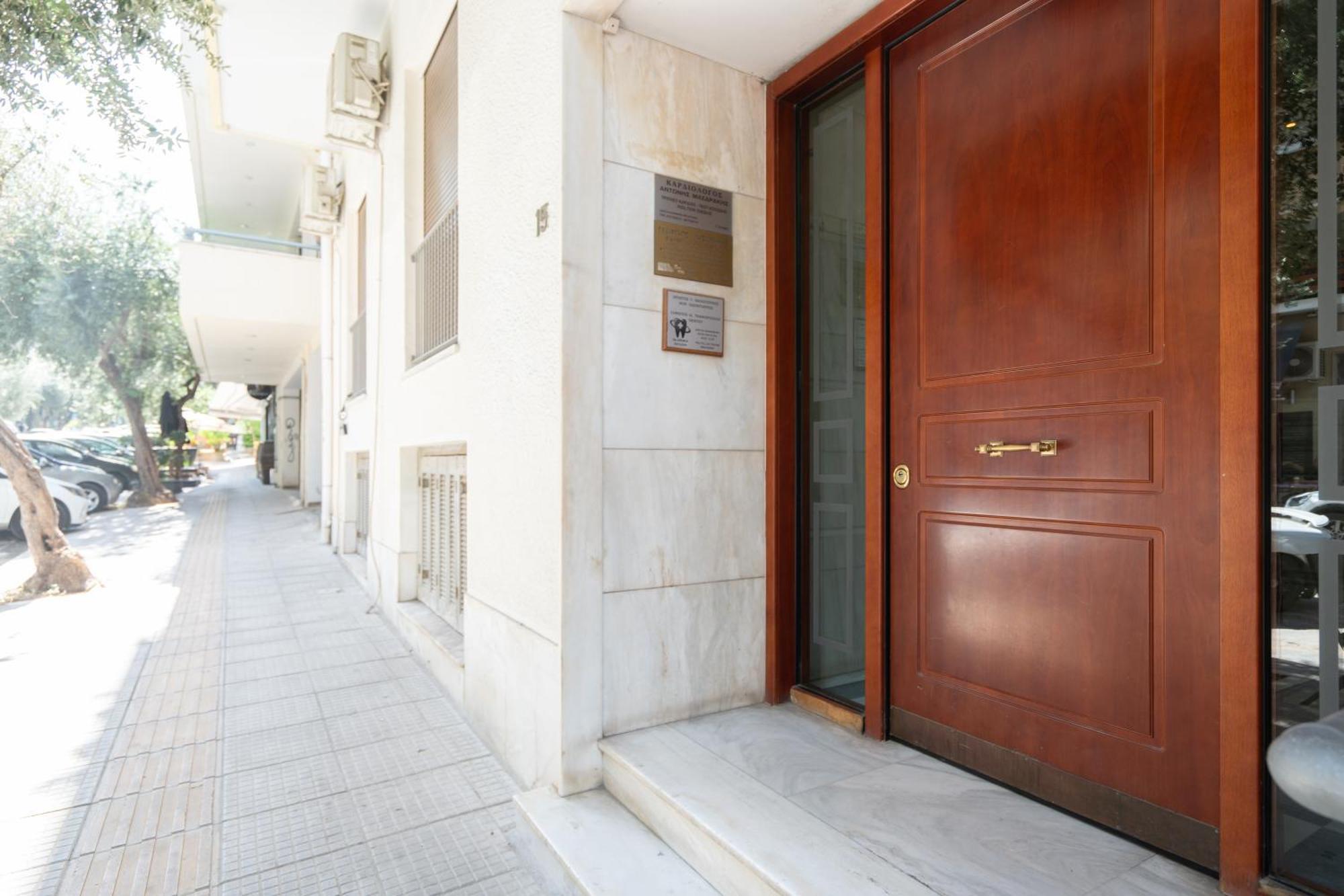 Sophisticated Modern Apt In Athens Center Atenas Exterior foto